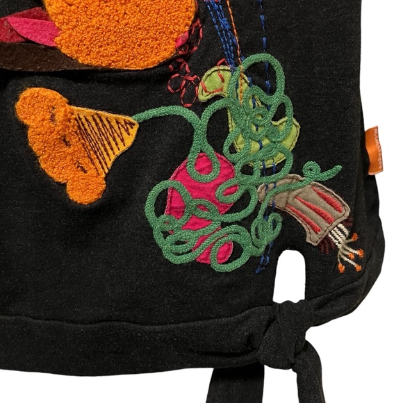 Mamatayoe Embroidered Embellished Long Sleeve Top - Picture 4 of 12